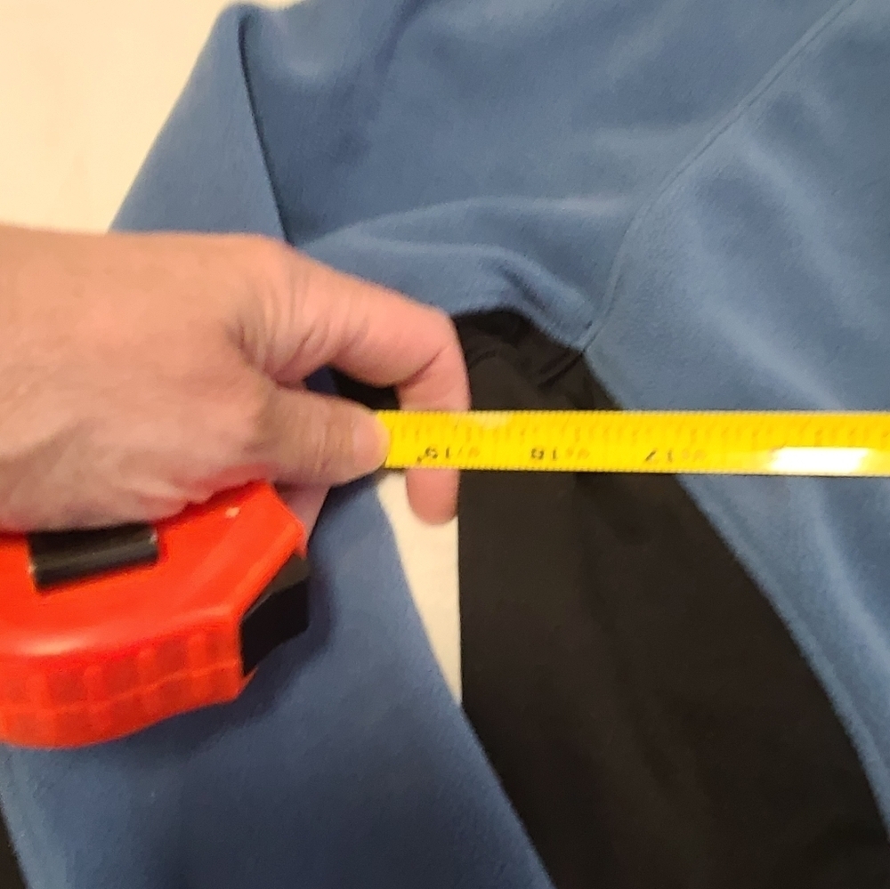 Mountain Hardware Windstopper Jacket Small - image 4